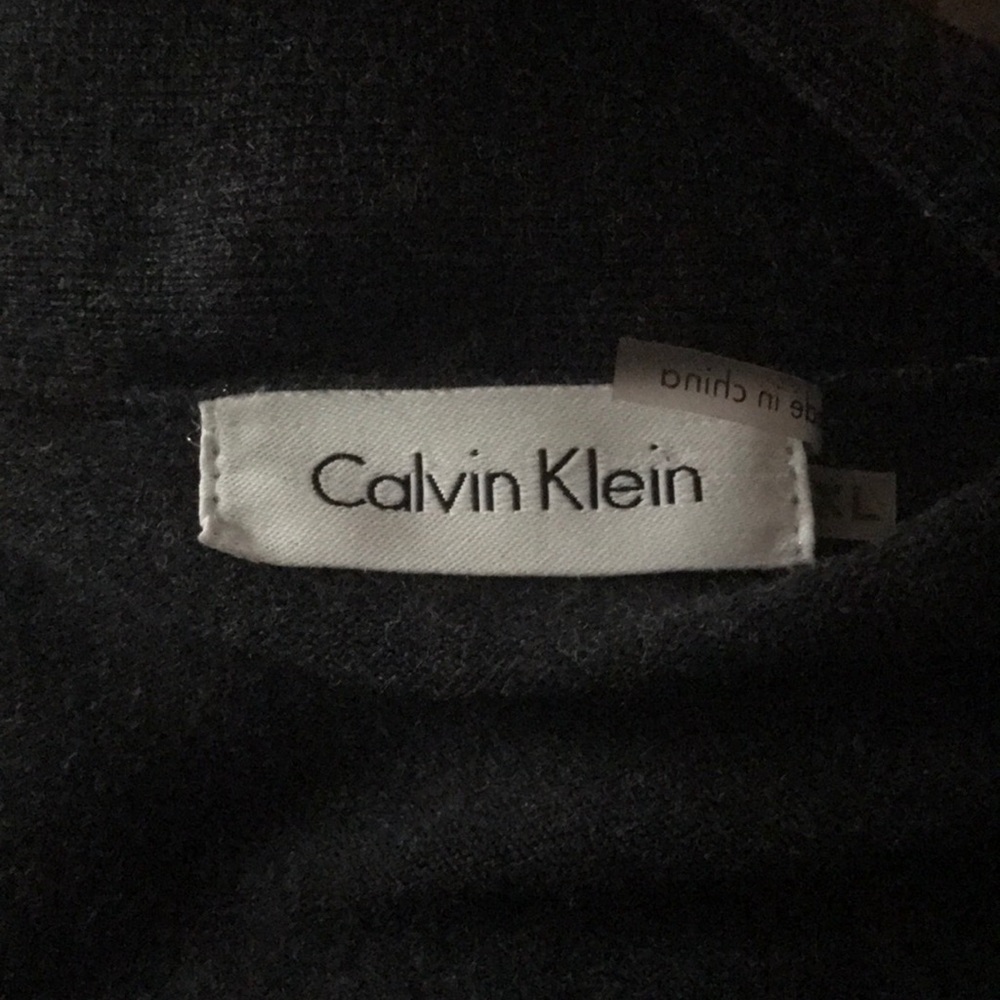 Calvin Klein cover up - Picture 2 of 2